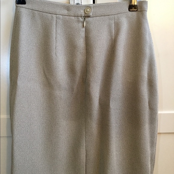 Skirt - Picture 3 of 5